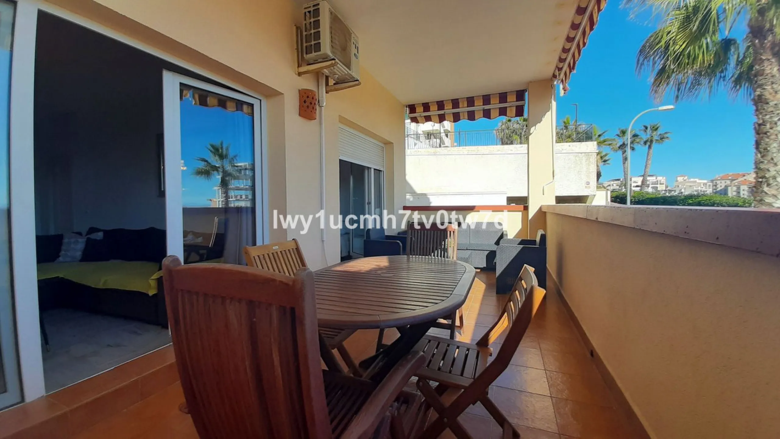Superb 2-bedroom flat 150 metres from the sea, with sea views and tourist licence in one of the most exclusive areas of Benalmádena Costa, Hacienda Torrequebrada!