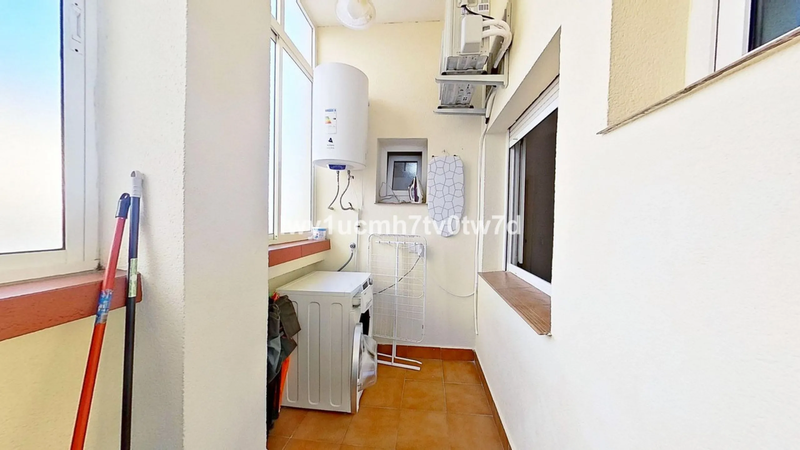 Superb 2-bedroom flat 150 metres from the sea, with sea views and tourist licence in one of the most exclusive areas of Benalmádena Costa, Hacienda Torrequebrada!