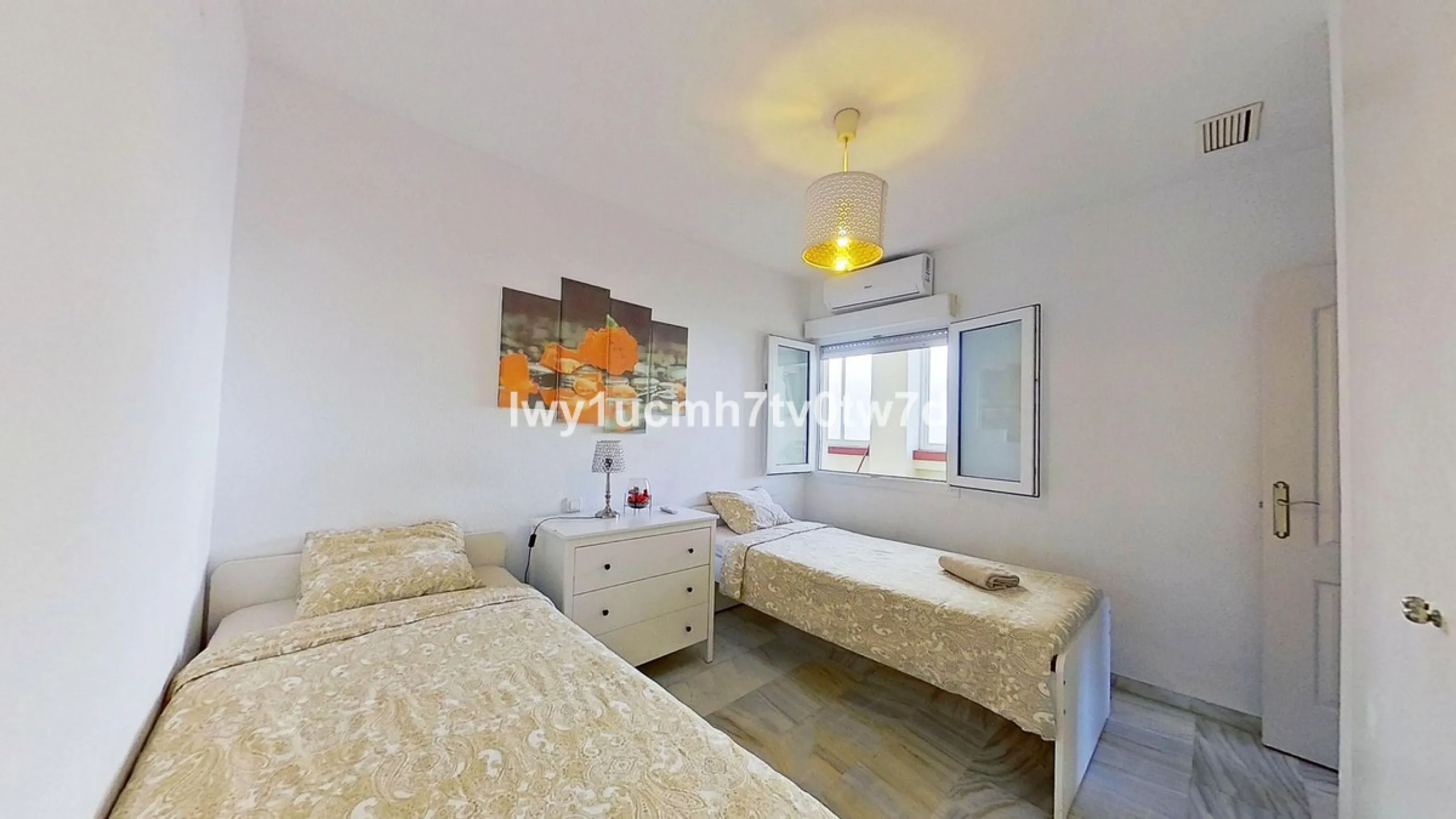 Superb 2-bedroom flat 150 metres from the sea, with sea views and tourist licence in one of the most exclusive areas of Benalmádena Costa, Hacienda Torrequebrada!