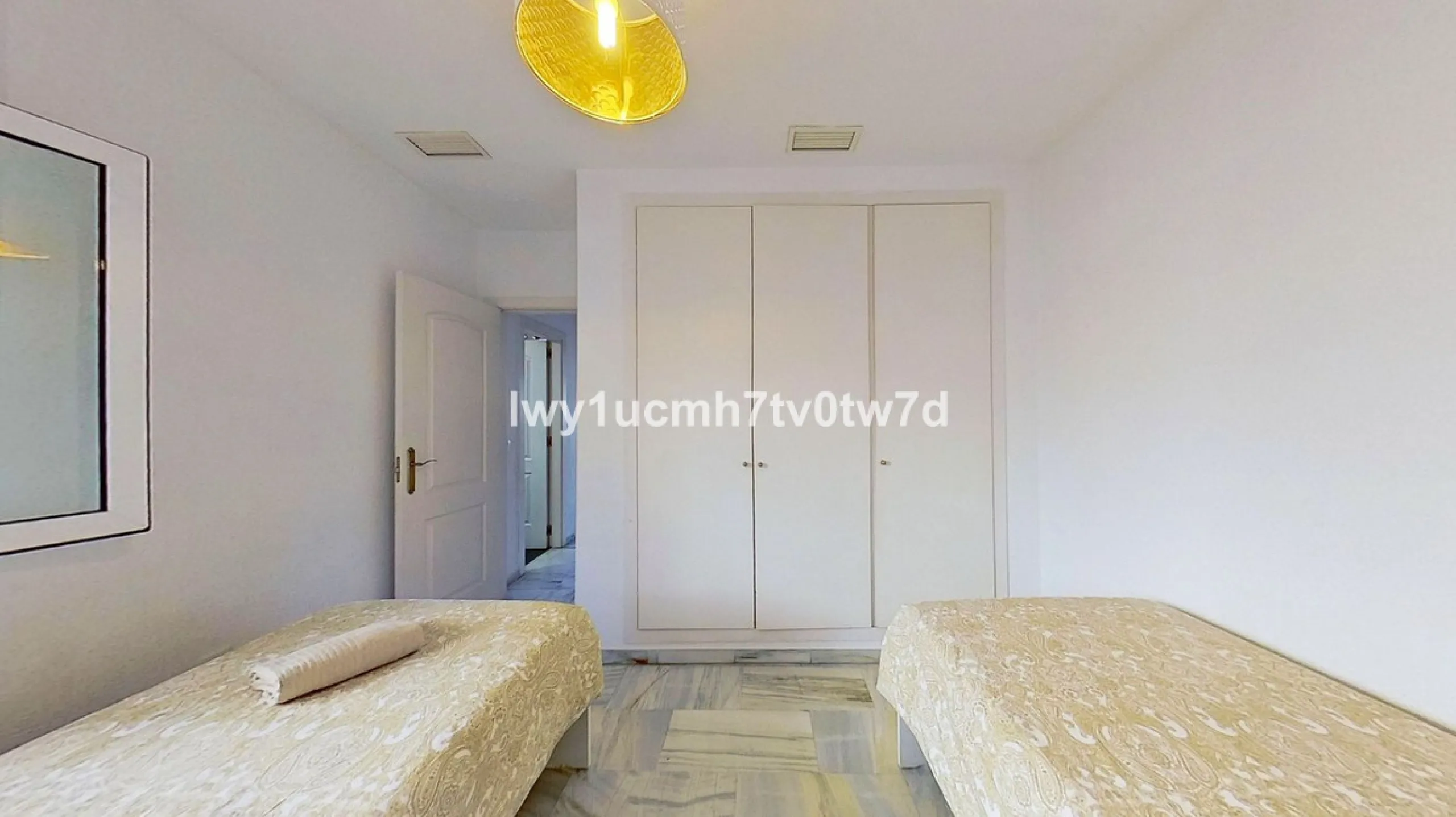 Superb 2-bedroom flat 150 metres from the sea, with sea views and tourist licence in one of the most exclusive areas of Benalmádena Costa, Hacienda Torrequebrada!