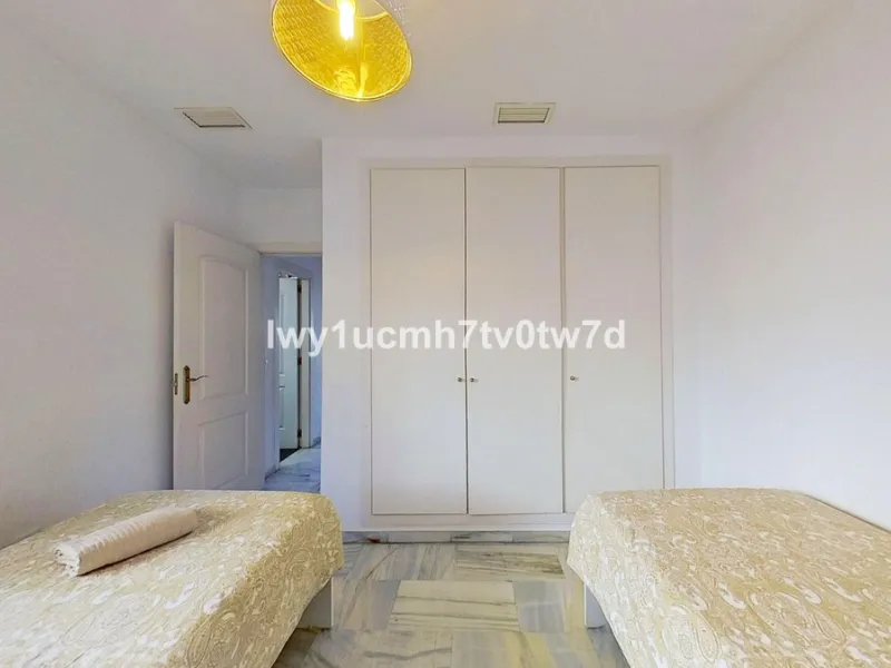 Superb 2-bedroom flat 150 metres from the sea, with sea views and tourist licence in one of the most exclusive areas of Benalmádena Costa, Hacienda Torrequebrada!