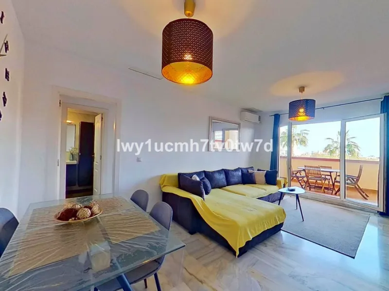 Superb 2-bedroom flat 150 metres from the sea, with sea views and tourist licence in one of the most exclusive areas of Benalmádena Costa, Hacienda Torrequebrada!