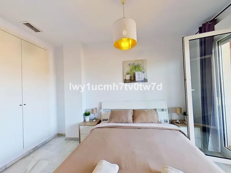 Superb 2-bedroom flat 150 metres from the sea, with sea views and tourist licence in one of the most exclusive areas of Benalmádena Costa, Hacienda Torrequebrada!