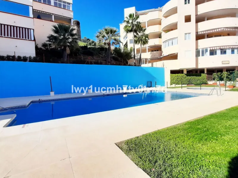 Superb 2-bedroom flat 150 metres from the sea, with sea views and tourist licence in one of the most exclusive areas of Benalmádena Costa, Hacienda Torrequebrada!