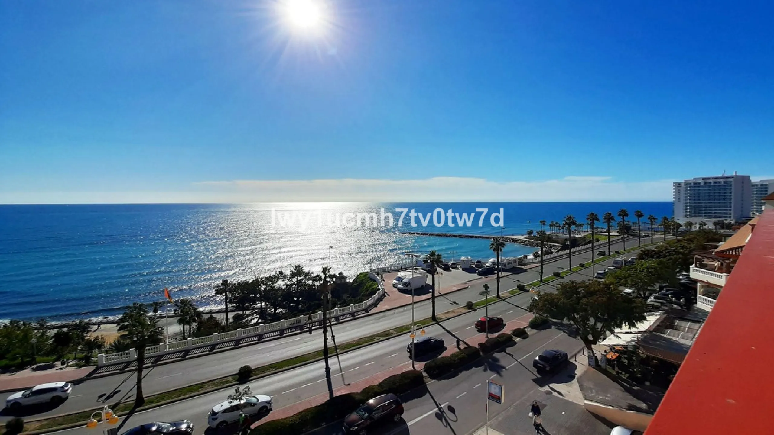 Superb 2-bedroom flat 150 metres from the sea, with sea views and tourist licence in one of the most exclusive areas of Benalmádena Costa, Hacienda Torrequebrada!