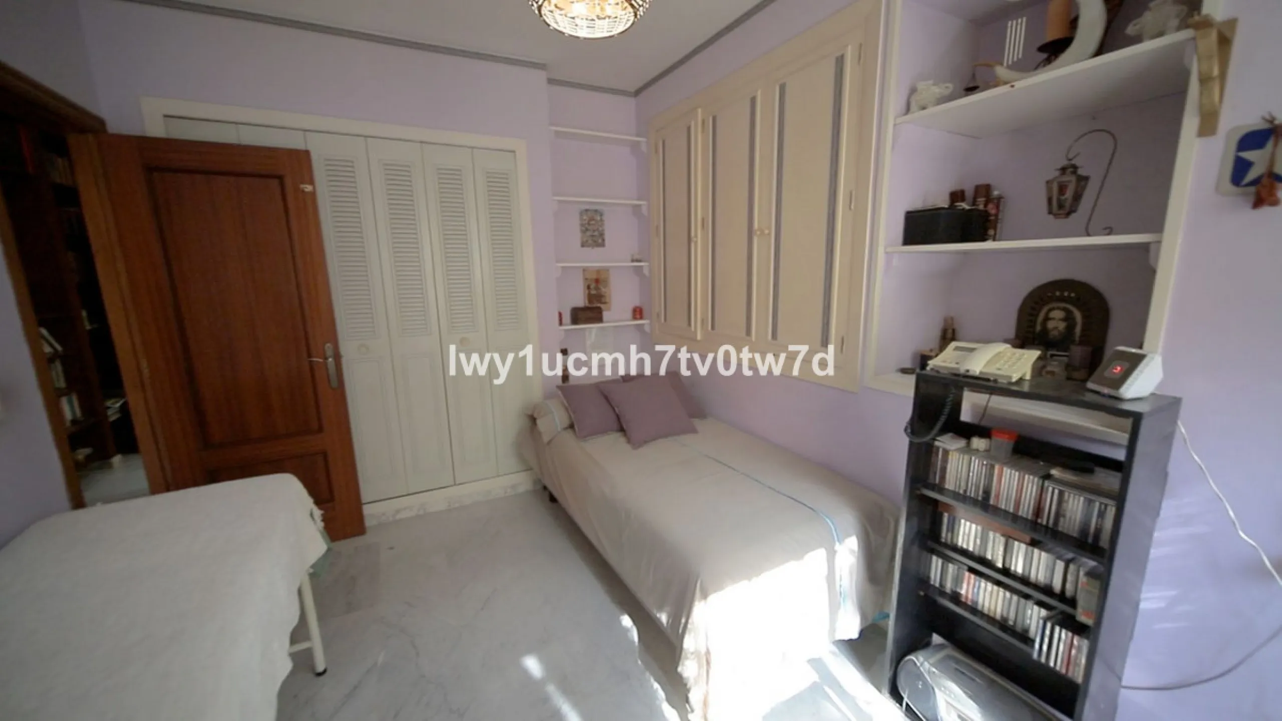 Apartment - Middle Floor Apartment в продаже в Málaga, Málaga. В доме 4 спален и 2 ванных комнат. Площадь дома 160 м²