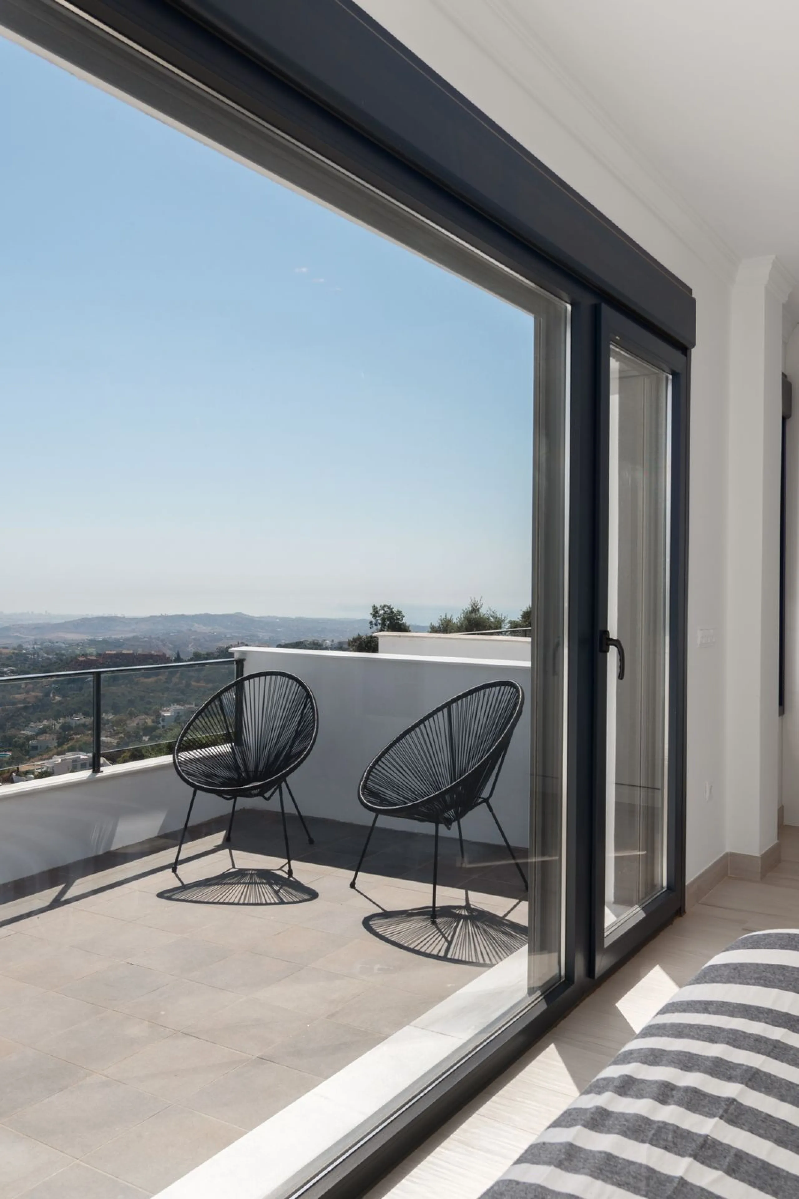 Corner townhouse with panoramic views in La Mairena, Marbella East