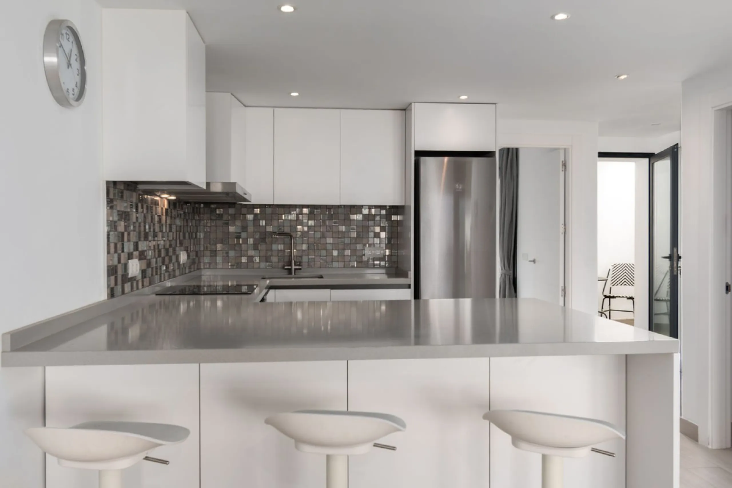 Corner townhouse with panoramic views in La Mairena, Marbella East
