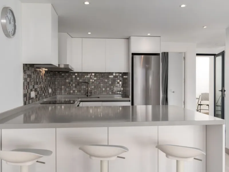 Corner townhouse with panoramic views in La Mairena, Marbella East