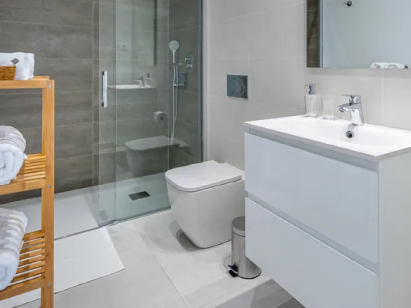 House - Townhouse в продаже в Estepona, Málaga. В доме 3 спален и 3 ванных комнат. Площадь дома 305 м². Площадь участка 69 м²