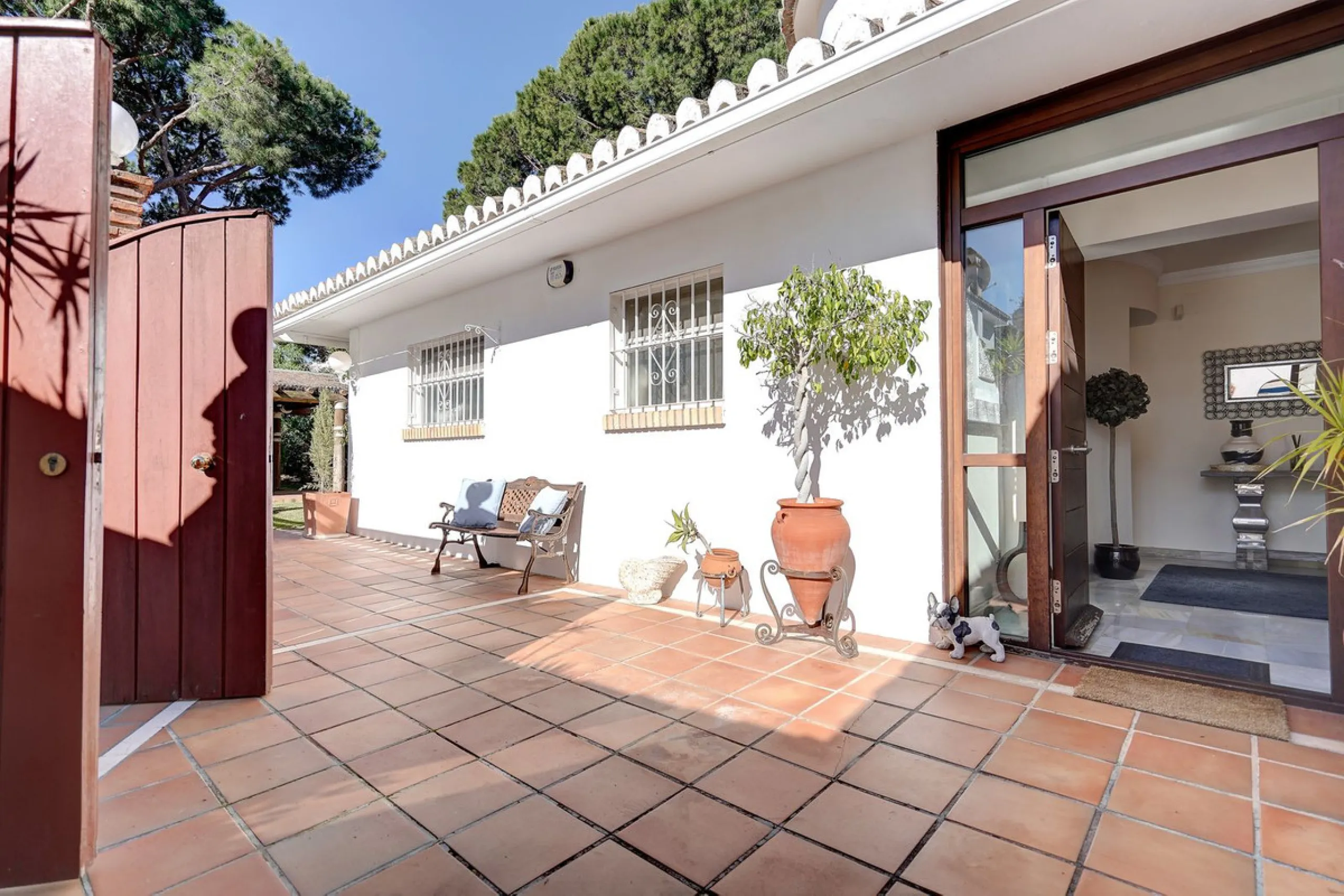 Luxury One Level Villa in Lower Calahonda Walking Distance to Beach