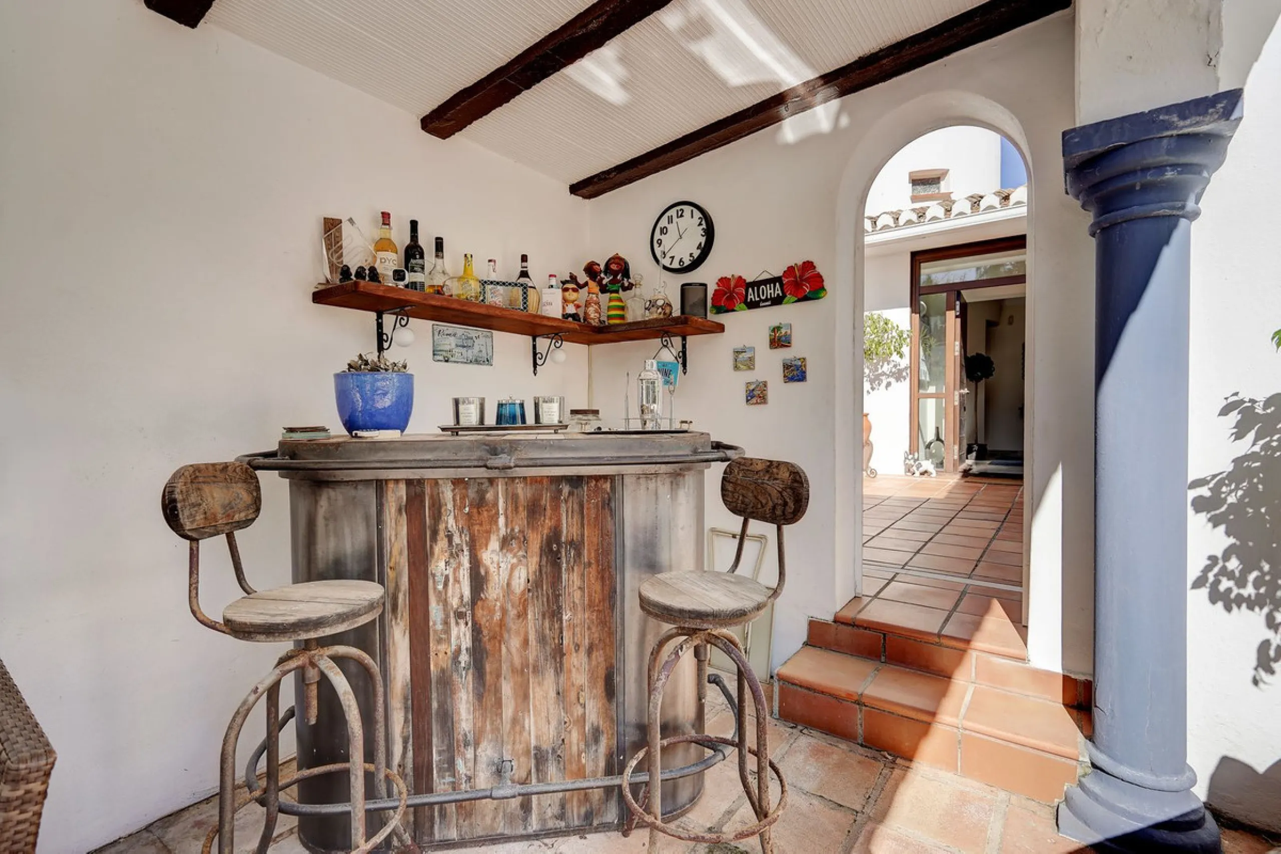 Luxury One Level Villa in Lower Calahonda Walking Distance to Beach