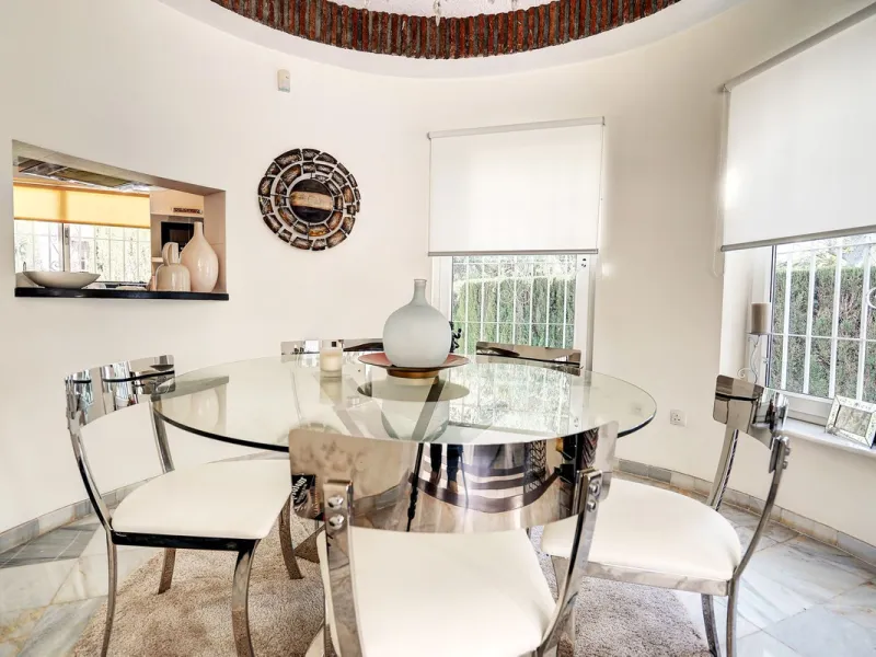 Luxury One Level Villa in Lower Calahonda Walking Distance to Beach