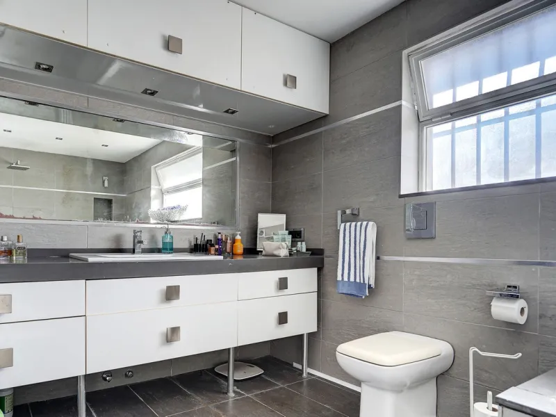 Luxury One Level Villa in Lower Calahonda Walking Distance to Beach