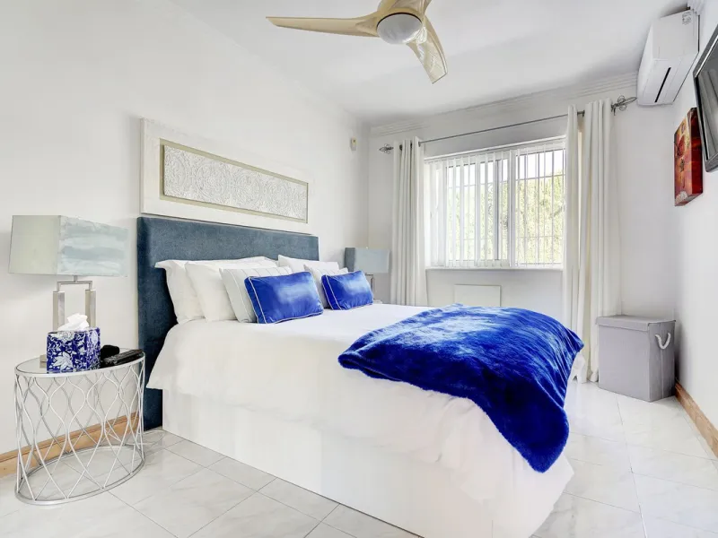 Luxury One Level Villa in Lower Calahonda Walking Distance to Beach