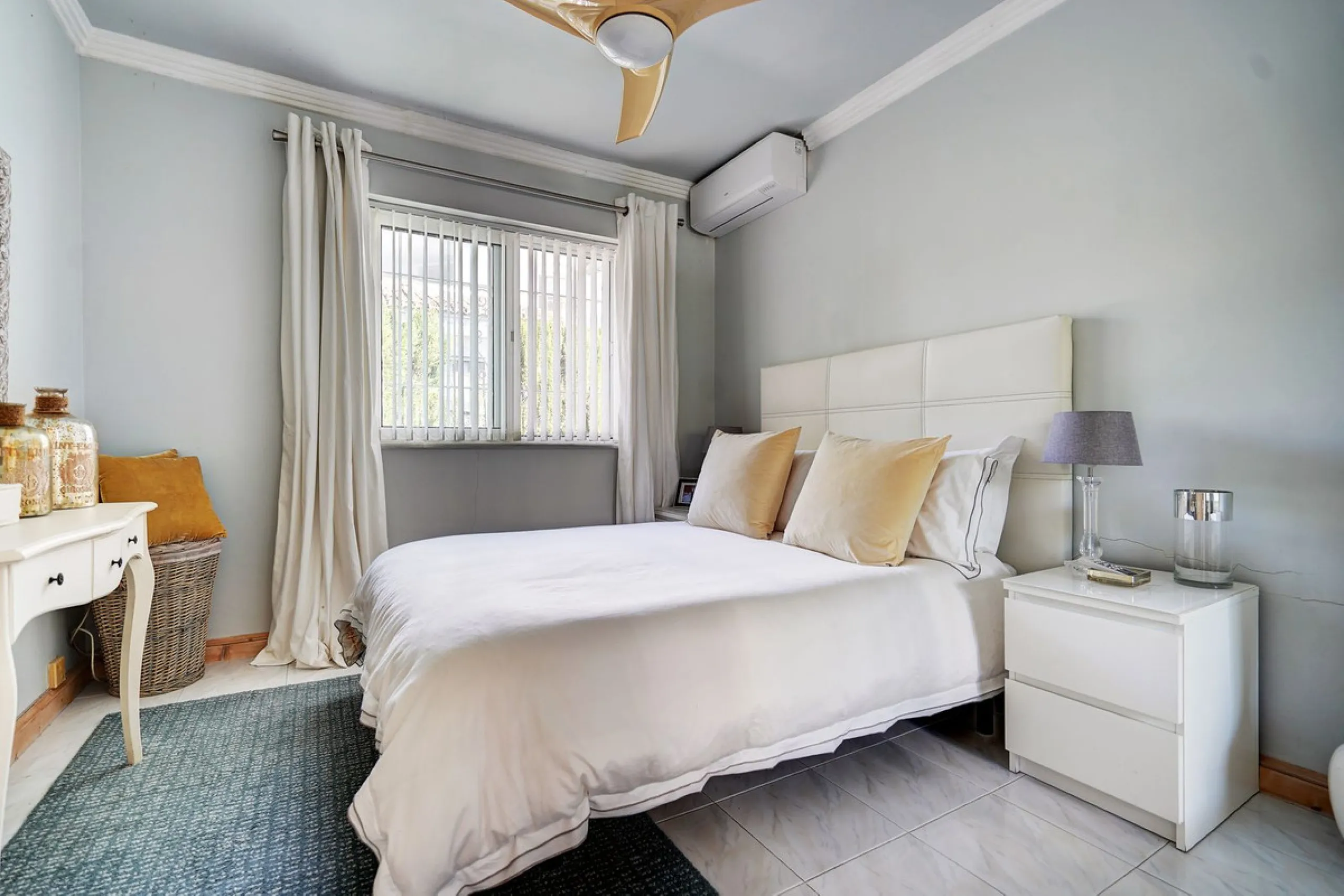 Luxury One Level Villa in Lower Calahonda Walking Distance to Beach