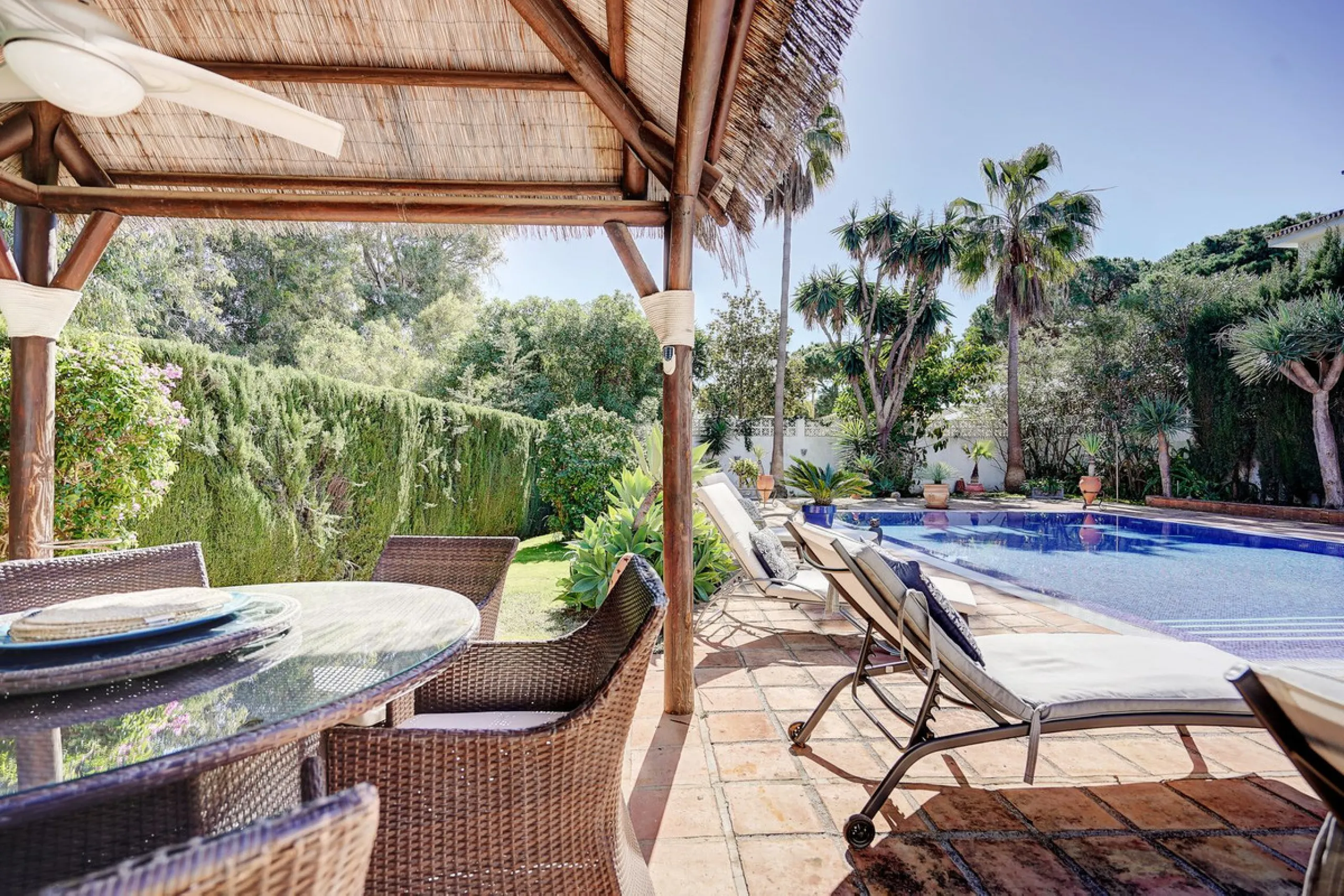 Luxury One Level Villa in Lower Calahonda Walking Distance to Beach