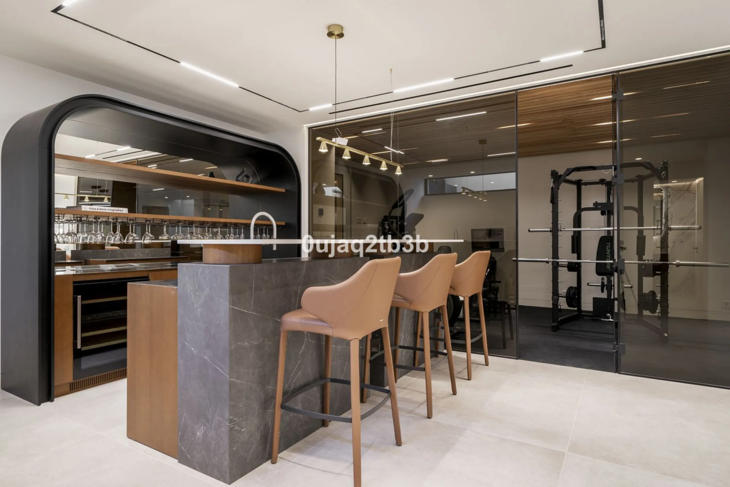 Stunning brand new villa in the best location in Marbella. Perfectly communicated to the main roads that drive you to the airport, Puerto Banús and just a few minutes away from Marbella's center. This state-of-the-art new villa occupies a 1.050m2 plot pos