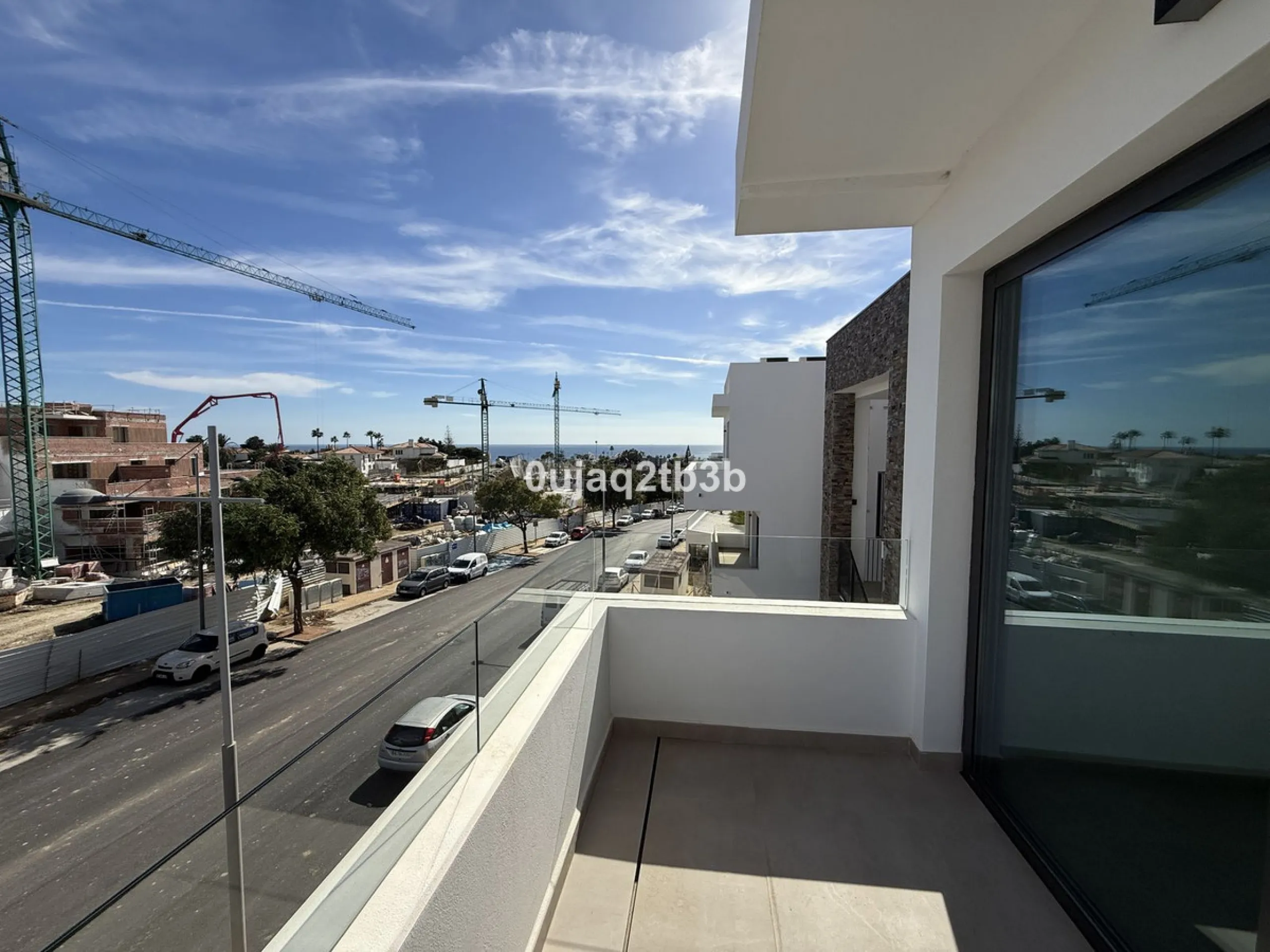 Apartment - Penthouse в продаже в Estepona, Málaga. В доме 3 спален и 3 ванных комнат. Площадь дома 196 м²