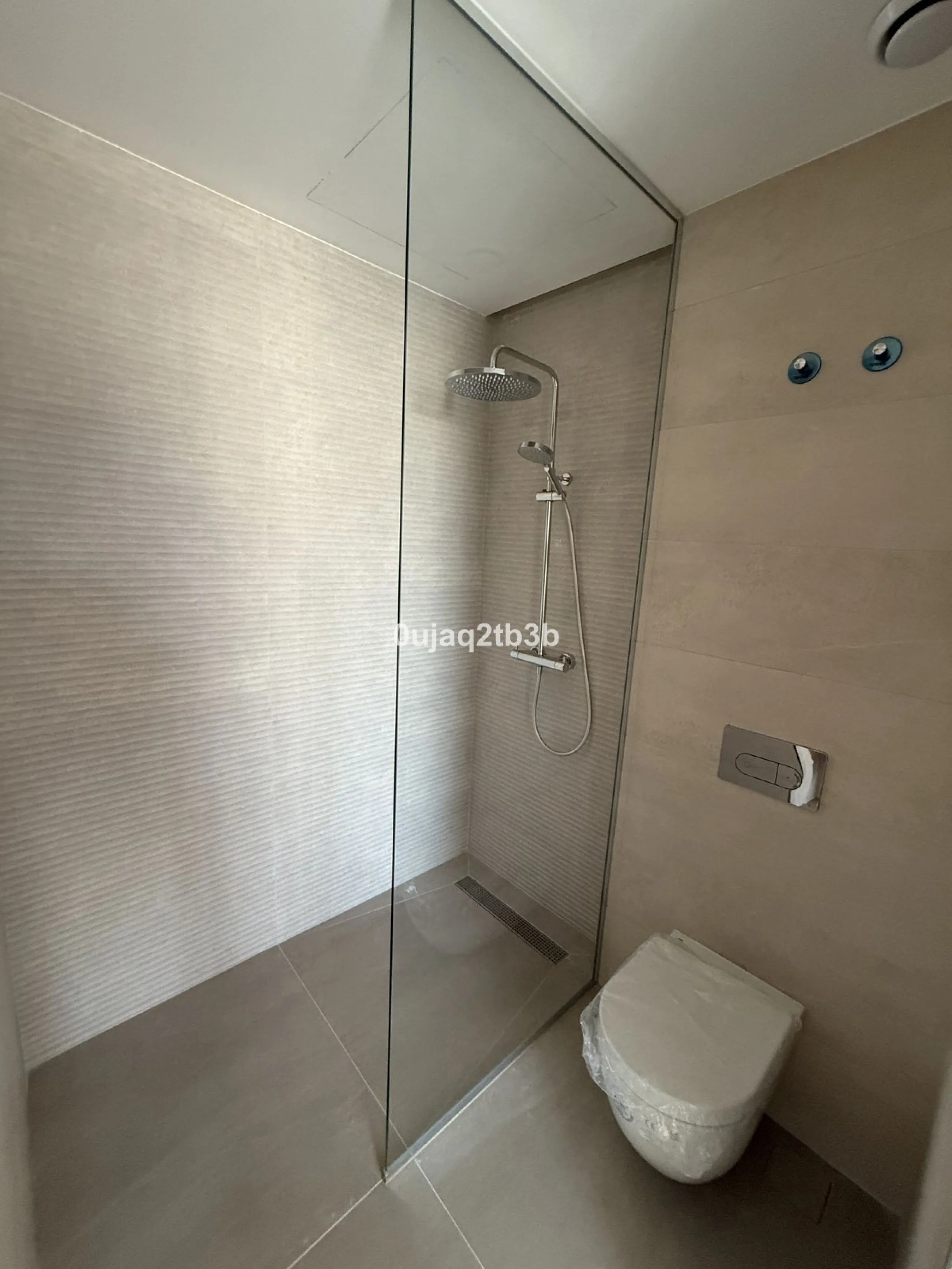 Apartment - Penthouse в продаже в Estepona, Málaga. В доме 3 спален и 3 ванных комнат. Площадь дома 196 м²