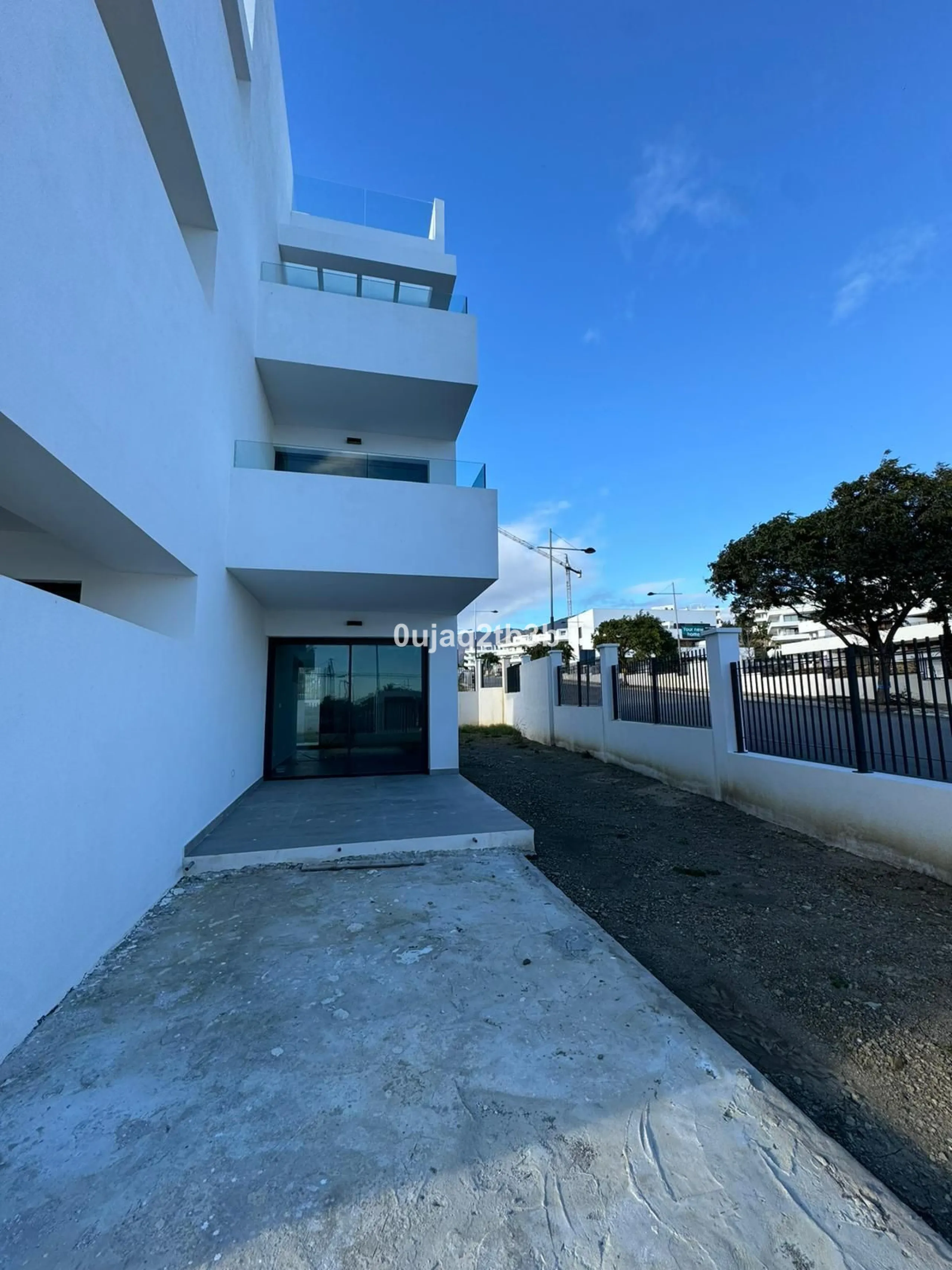 Middle Floor Apartment, Estepona, Costa del Sol.