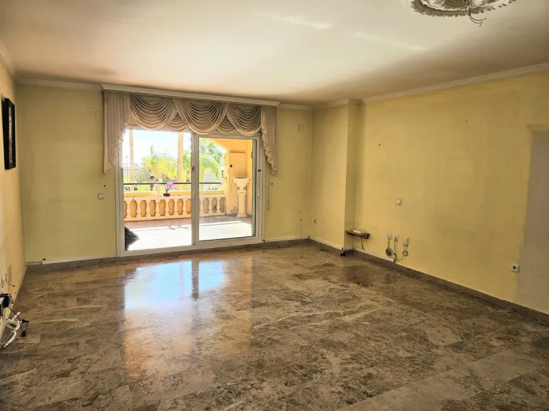 Lovely beachside apartment located in San Pedro.