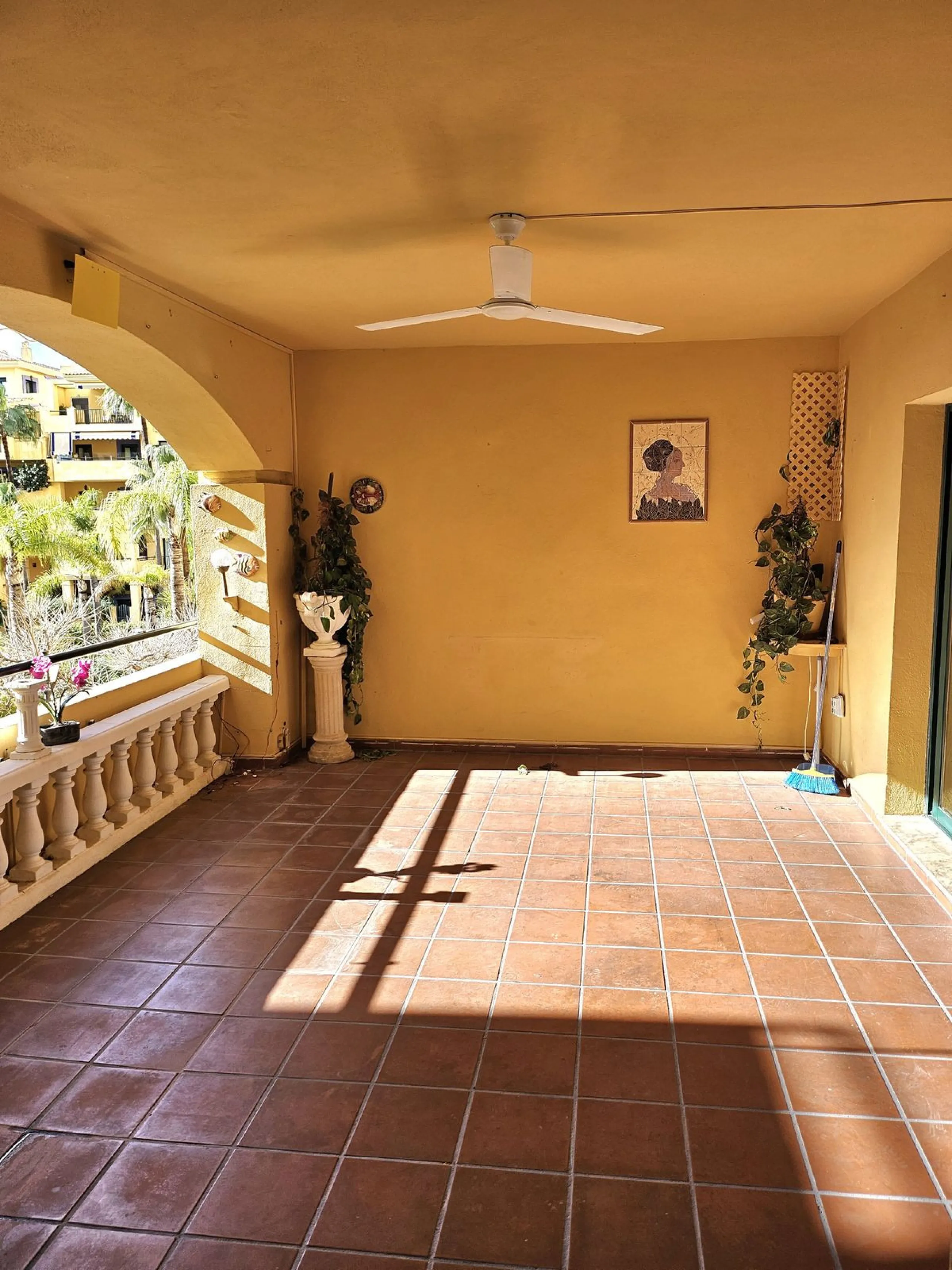 Lovely beachside apartment located in San Pedro.