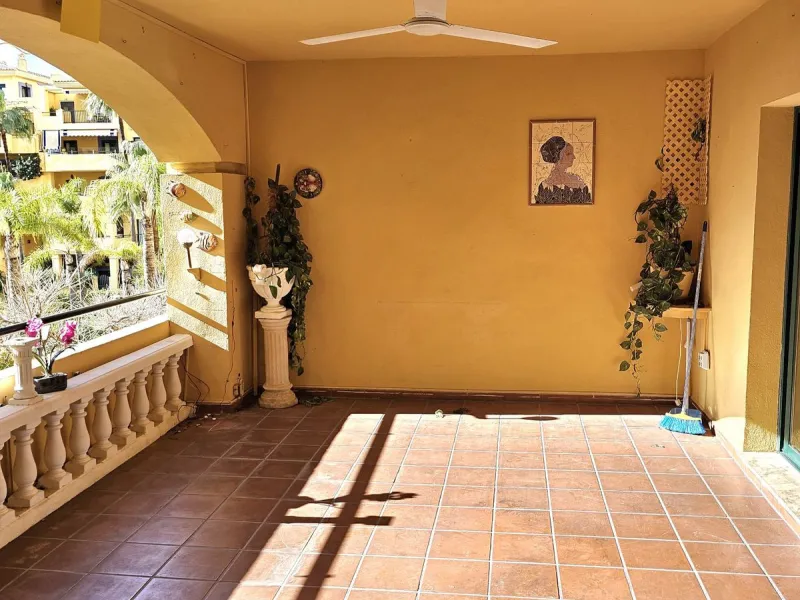 Lovely beachside apartment located in San Pedro.