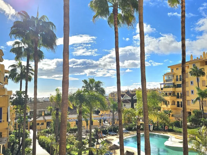 Lovely beachside apartment located in San Pedro.