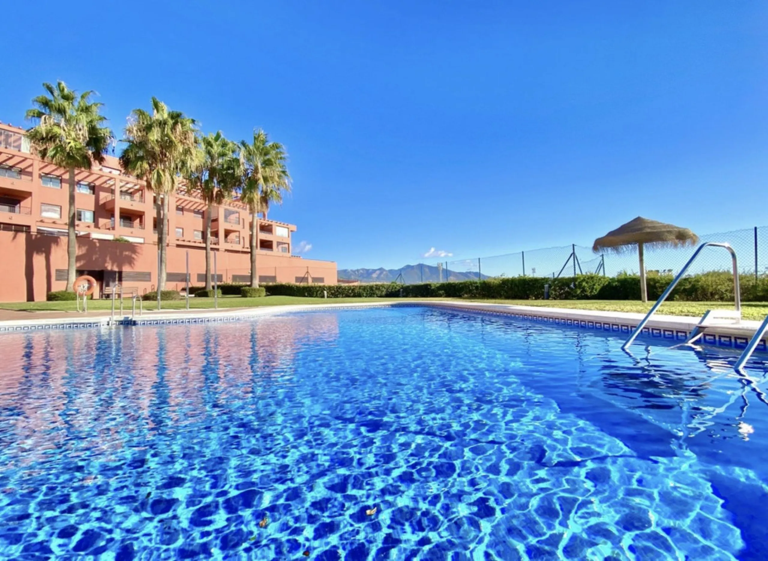 Apartment - Ground Floor Apartment в продаже в Mijas, Málaga. В доме 2 спален и 1 ванных комнат. Площадь дома 72 м²