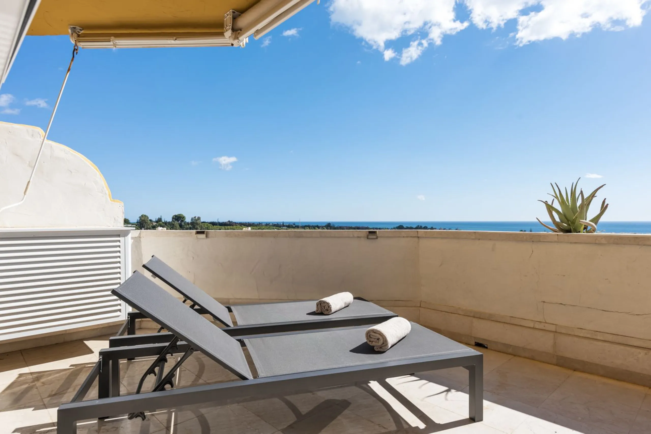 Apartment with Stunning Sea Views on the Costa del Sol – Comfort, Tranquility, and Prime Location on "The New Golden Mile"