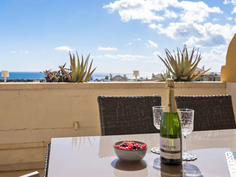 Apartment with Stunning Sea Views on the Costa del Sol – Comfort, Tranquility, and Prime Location on "The New Golden Mile"