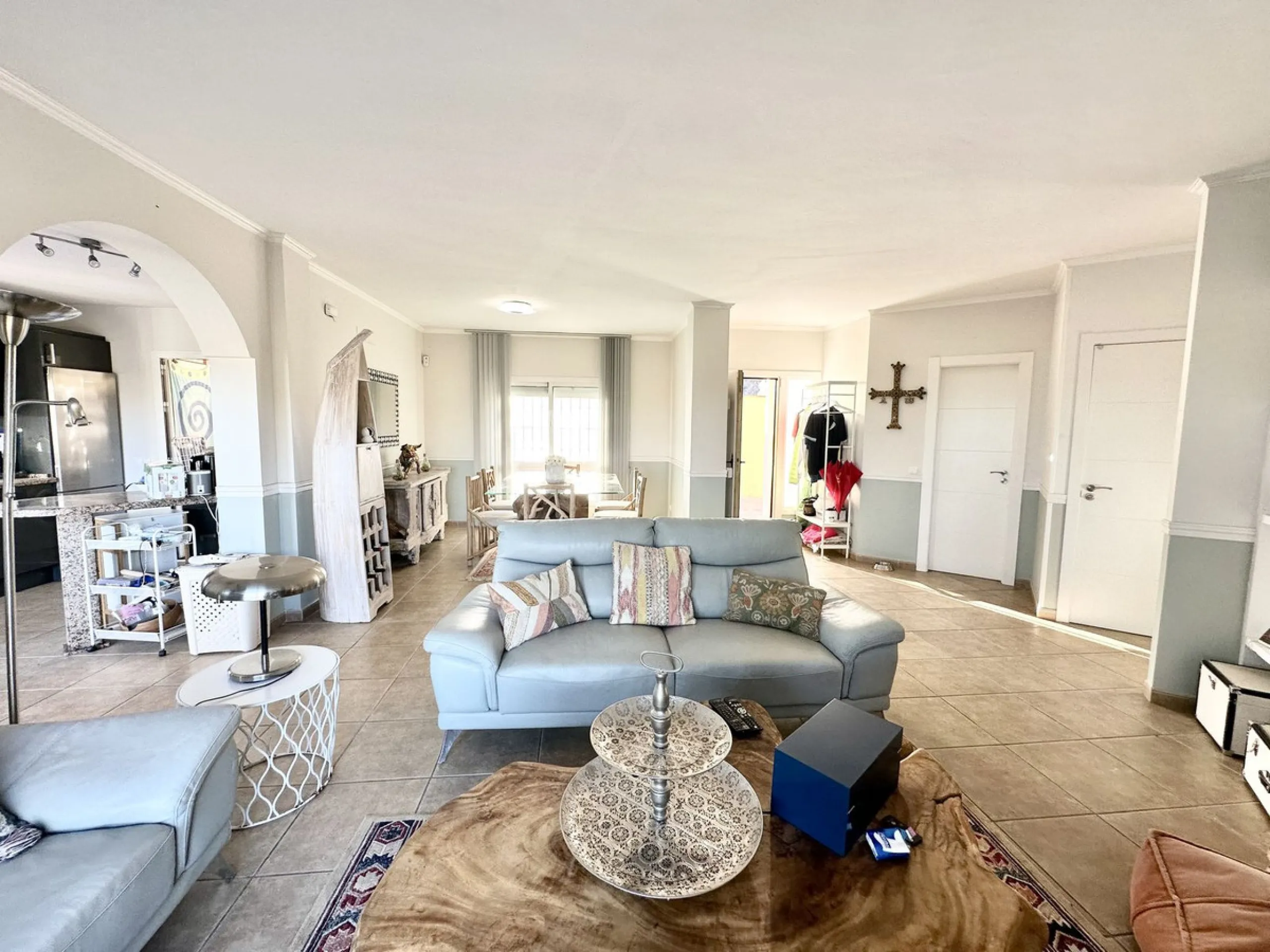 HUGE DETACHED VILLA SEAVIEWS HEATED POOL IN A GREAT LOCATION OF MIJAS COSTA WITH TOURIST LICENSE