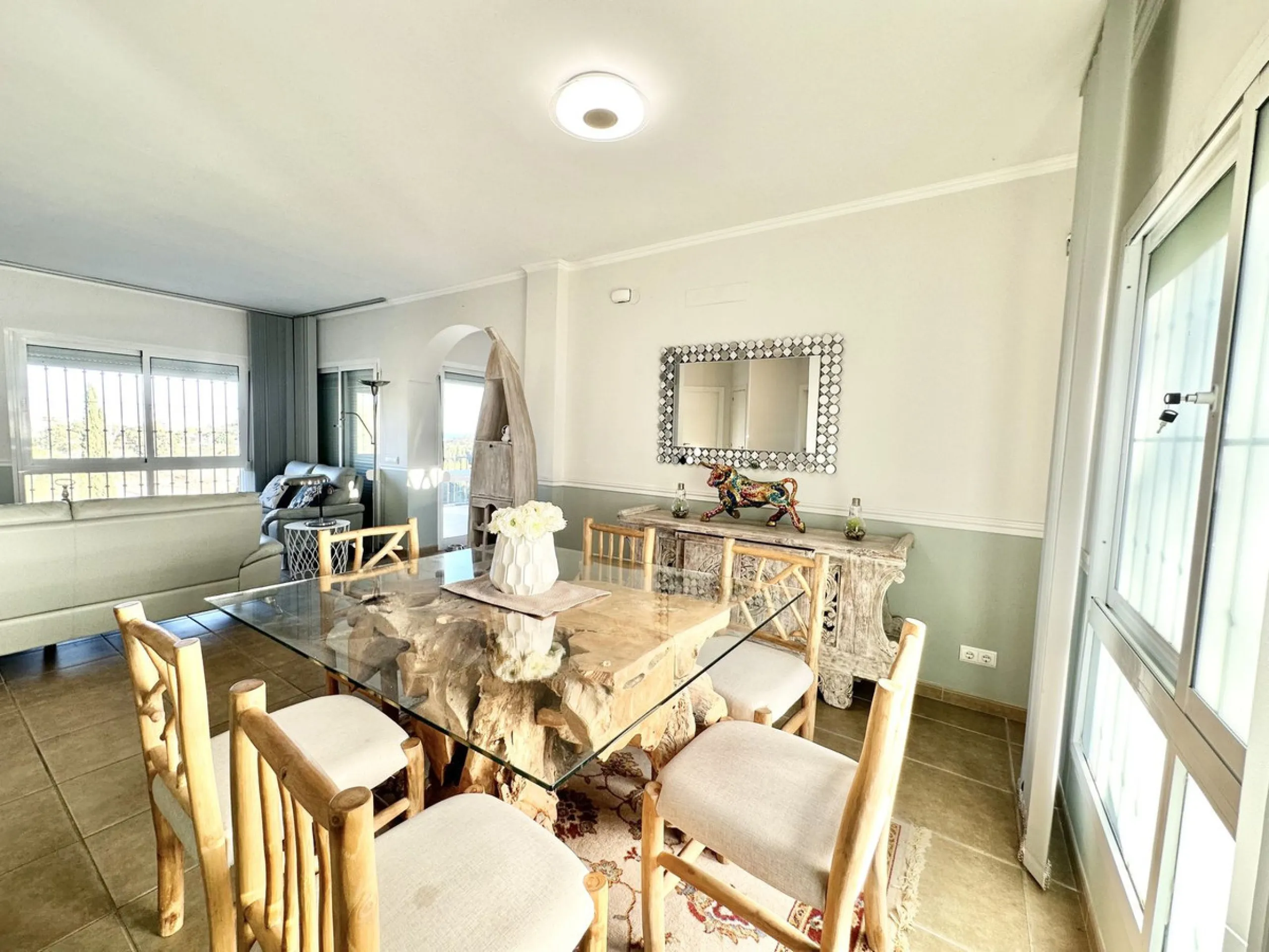 HUGE DETACHED VILLA SEAVIEWS HEATED POOL IN A GREAT LOCATION OF MIJAS COSTA WITH TOURIST LICENSE