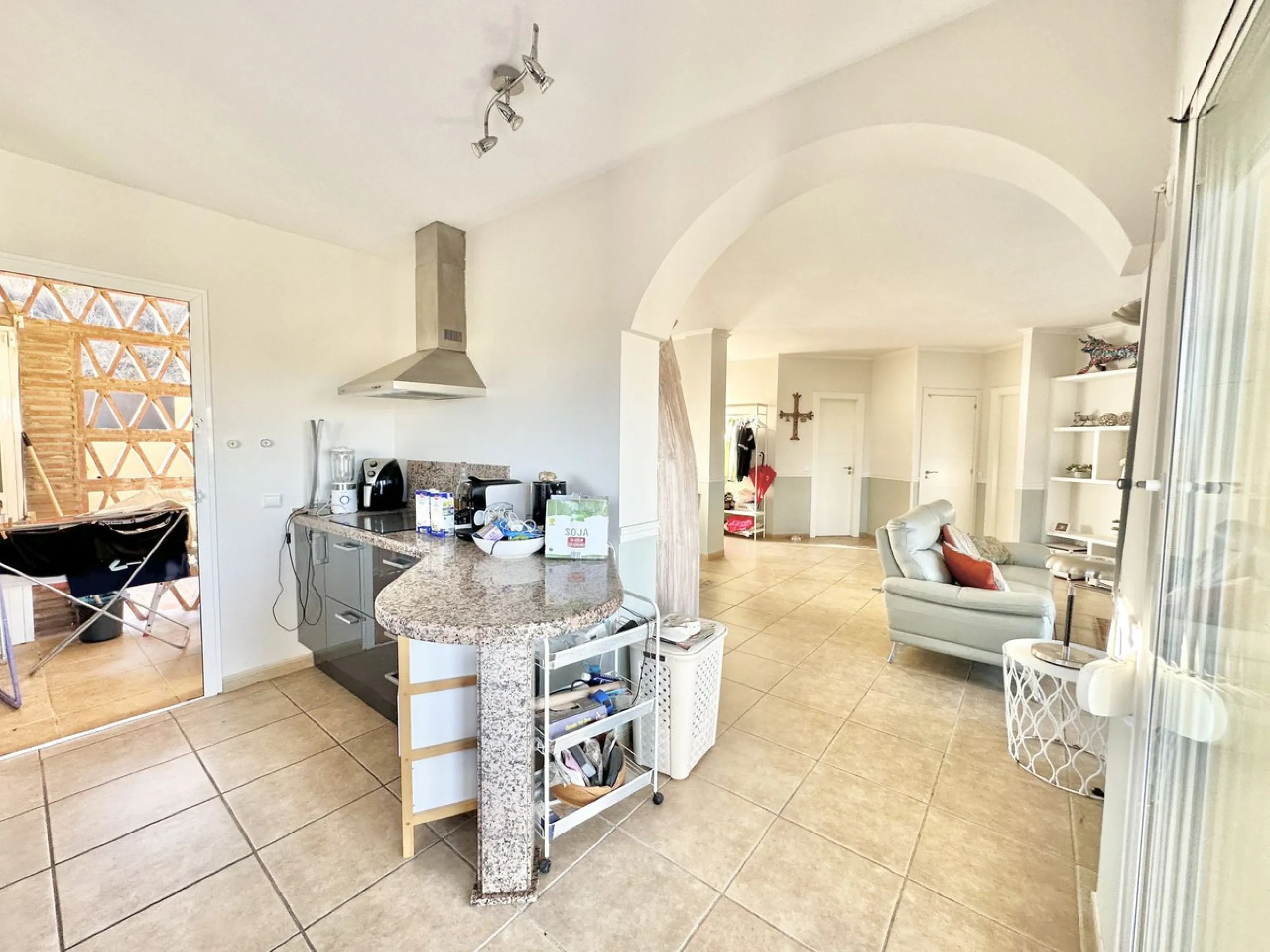 HUGE DETACHED VILLA SEAVIEWS HEATED POOL IN A GREAT LOCATION OF MIJAS COSTA WITH TOURIST LICENSE