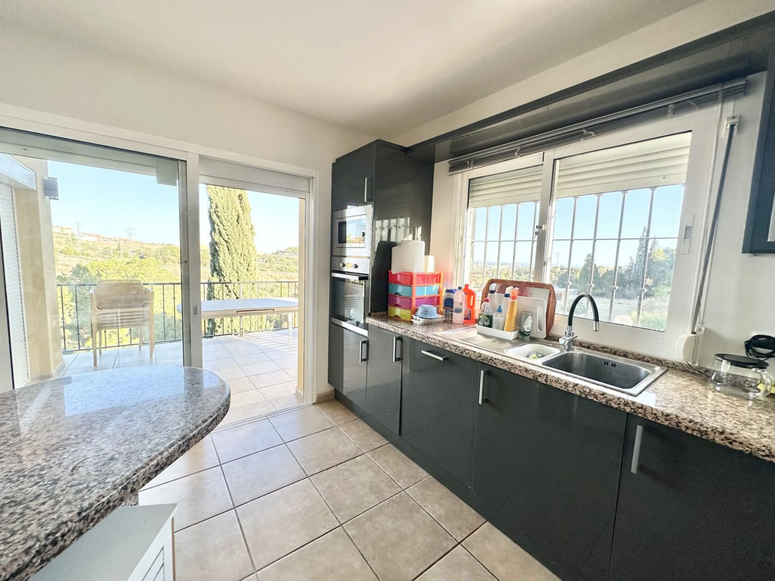 HUGE DETACHED VILLA SEAVIEWS HEATED POOL IN A GREAT LOCATION OF MIJAS COSTA WITH TOURIST LICENSE