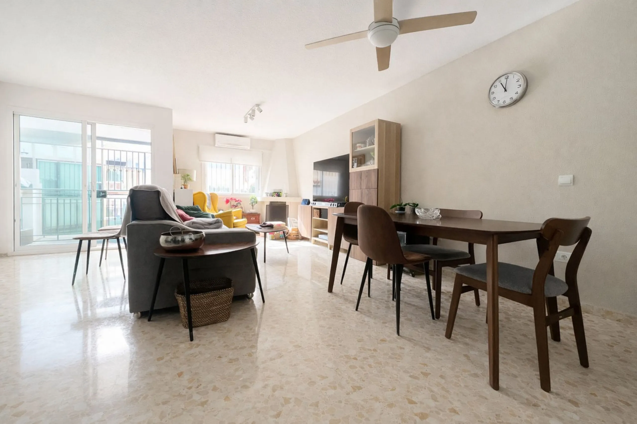 SPACIOUS 3-BEDROOM TOWNHOUSE IN THE HEART OF BENALMADENA - ARROYO DE LA MIEL