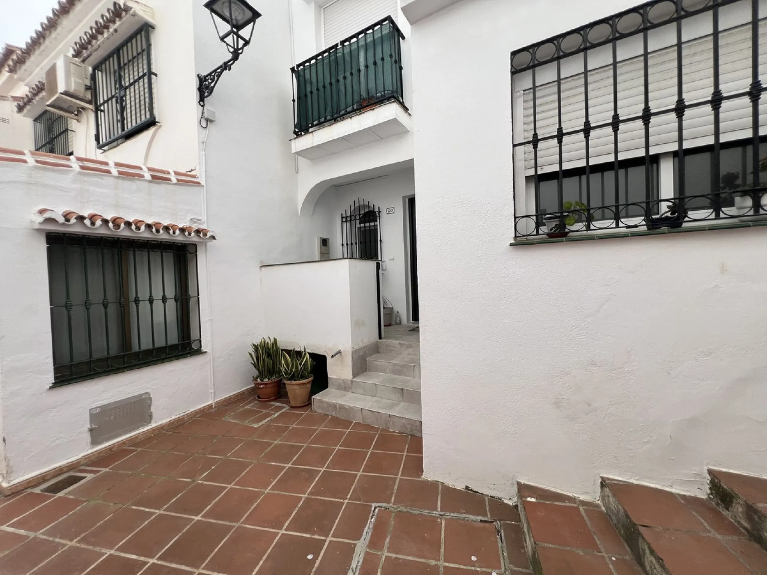 SPACIOUS 3-BEDROOM TOWNHOUSE IN THE HEART OF BENALMADENA - ARROYO DE LA MIEL