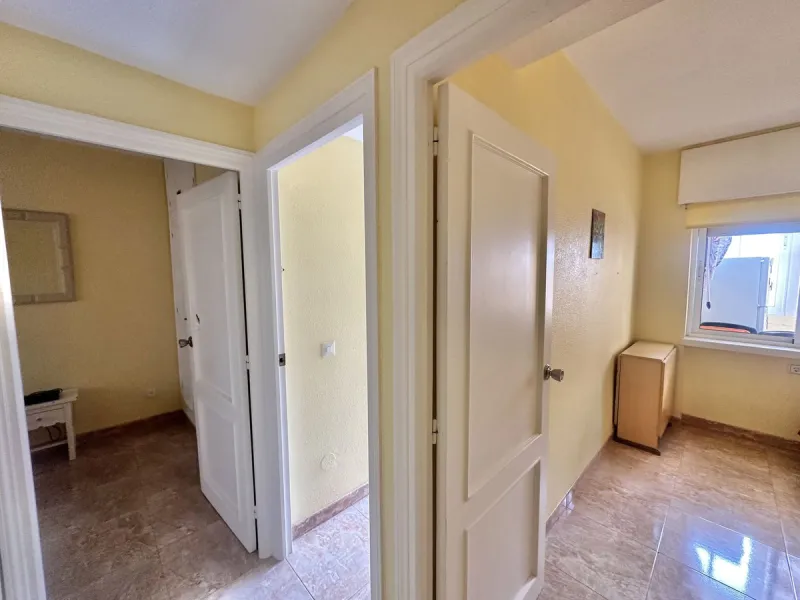 BRIGHT APARTMENT WITHIN WALKING DISTANCE TO THE SEA, TRAIN STATION & AMENITIES – LOS BOLICHES, FUENGIROLA