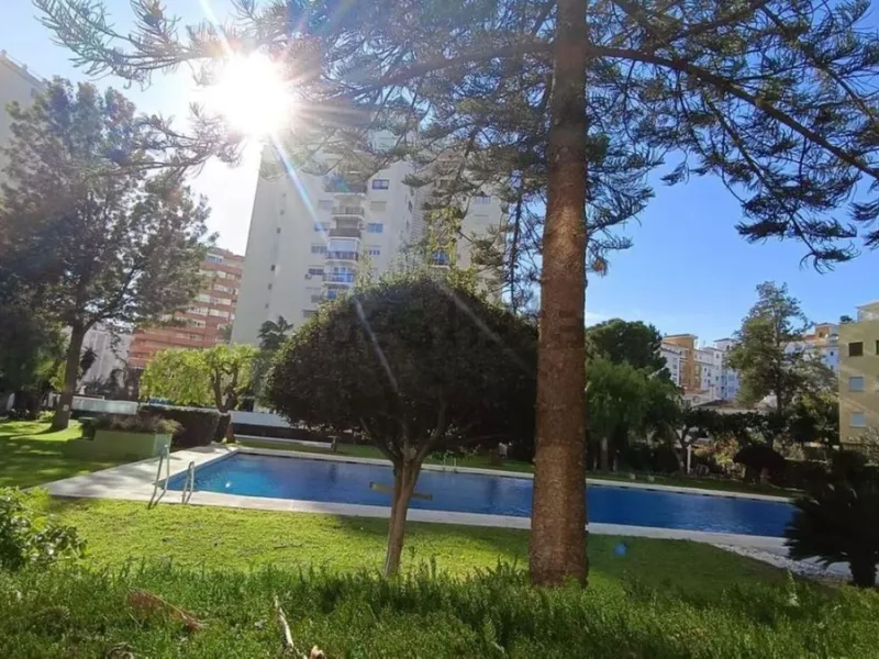 BRIGHT APARTMENT WITHIN WALKING DISTANCE TO THE SEA, TRAIN STATION & AMENITIES – LOS BOLICHES, FUENGIROLA