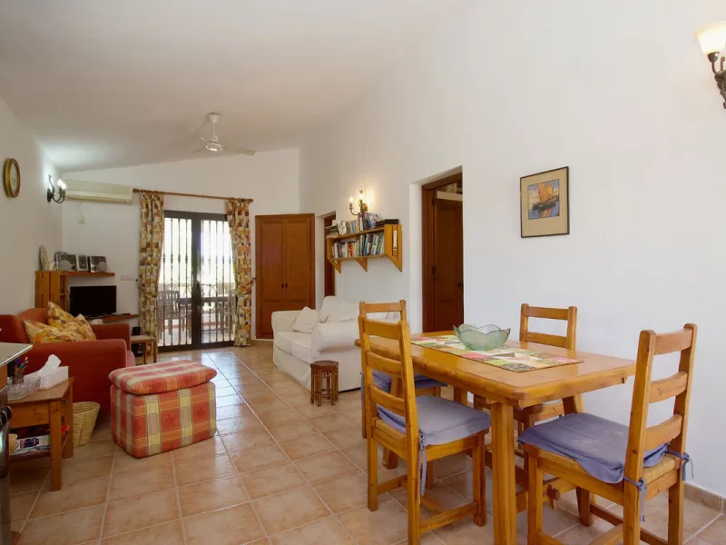 Discover this charming 10,300 m² property near a beautiful river – perfect for those seeking a tranquil oasis in nature! The property includes two houses, a swimming pool, a private well, and several sunny terraces.