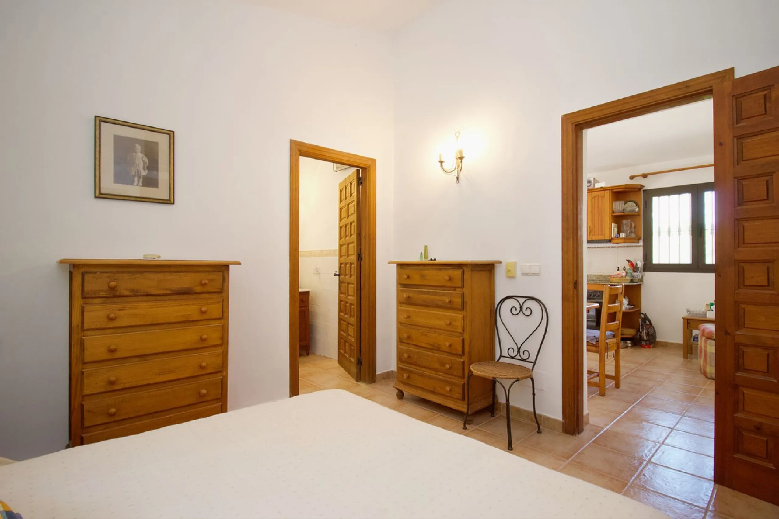 Discover this charming 10,300 m² property near a beautiful river – perfect for those seeking a tranquil oasis in nature! The property includes two houses, a swimming pool, a private well, and several sunny terraces.