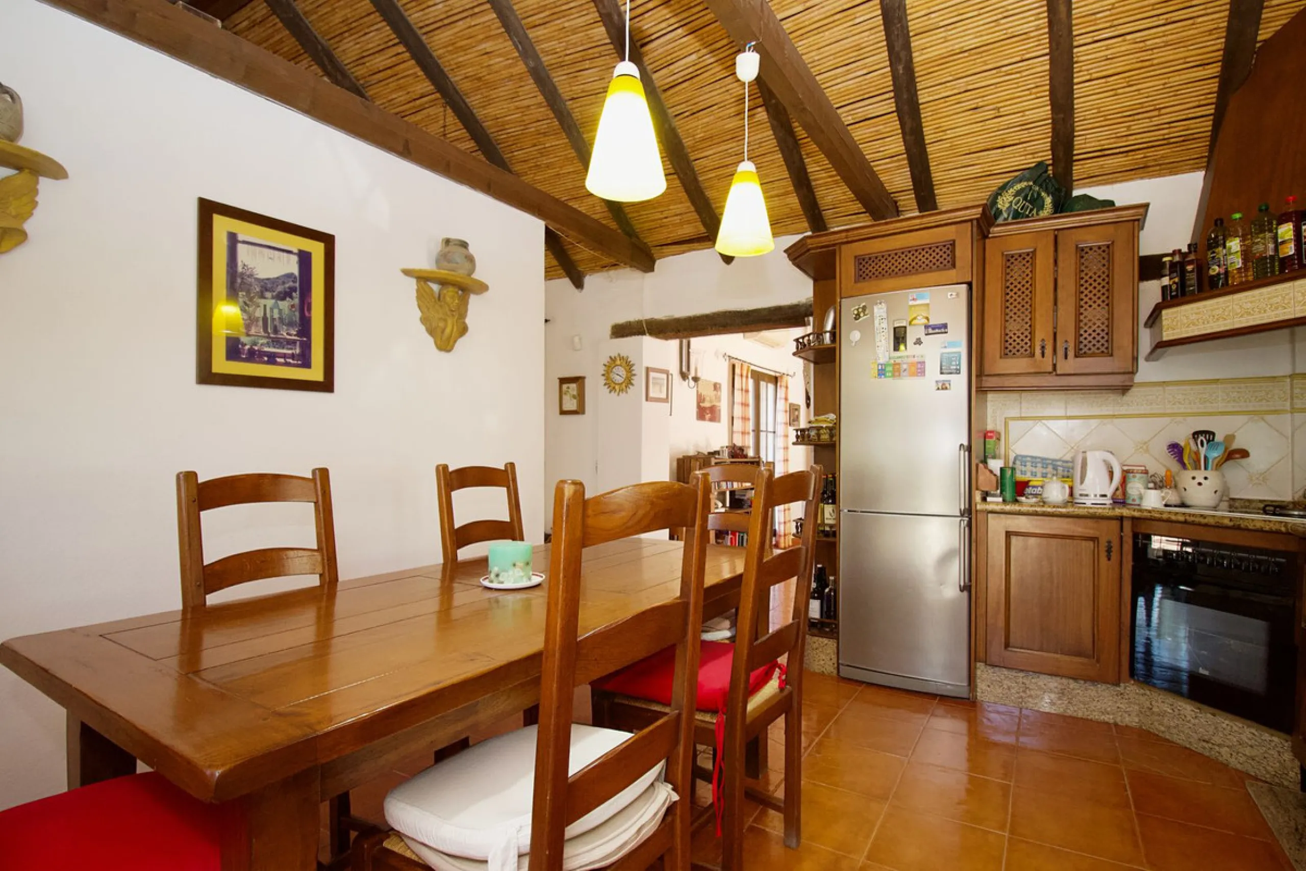 Discover this charming 10,300 m² property near a beautiful river – perfect for those seeking a tranquil oasis in nature! The property includes two houses, a swimming pool, a private well, and several sunny terraces.