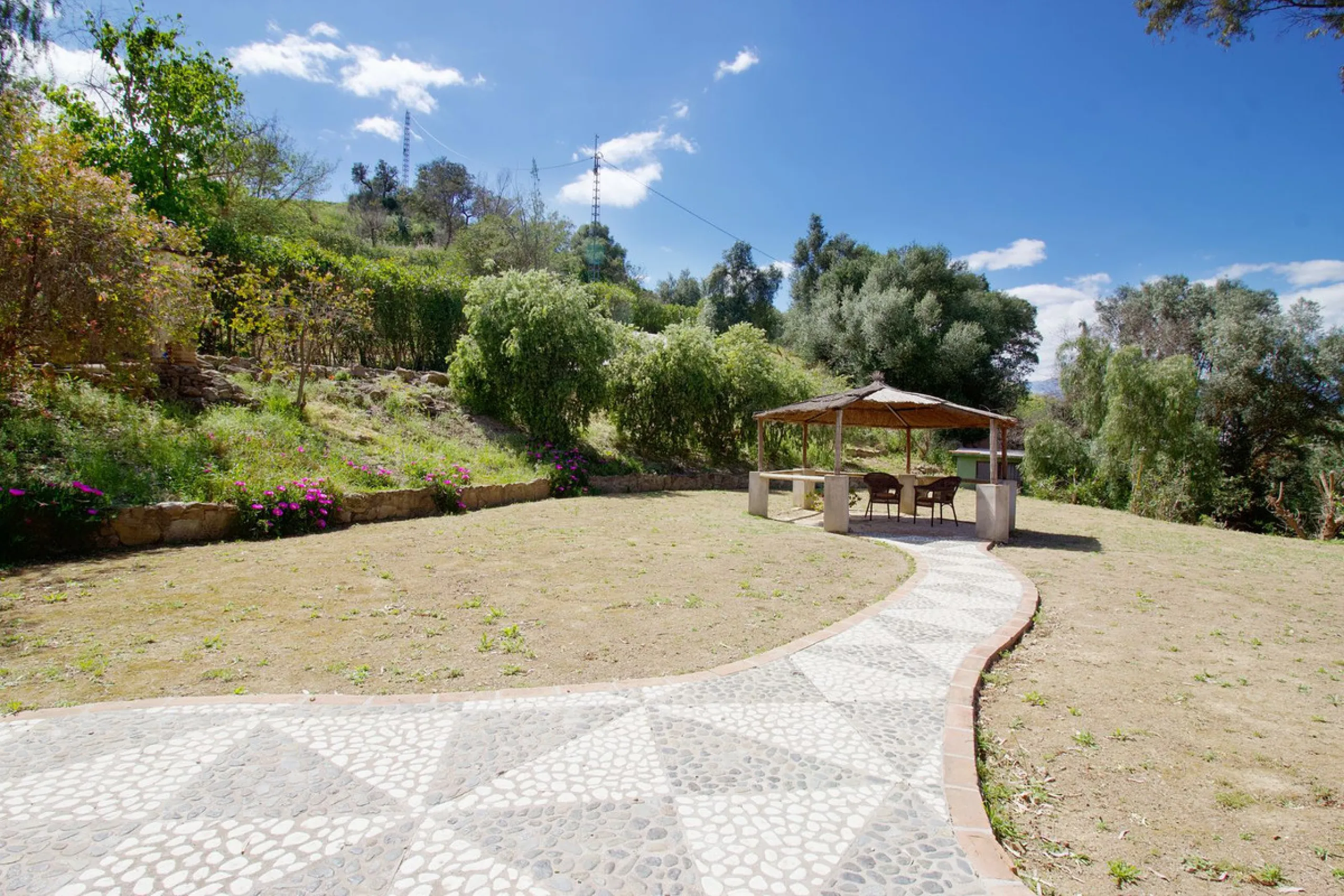 Discover this charming 10,300 m² property near a beautiful river – perfect for those seeking a tranquil oasis in nature! The property includes two houses, a swimming pool, a private well, and several sunny terraces.