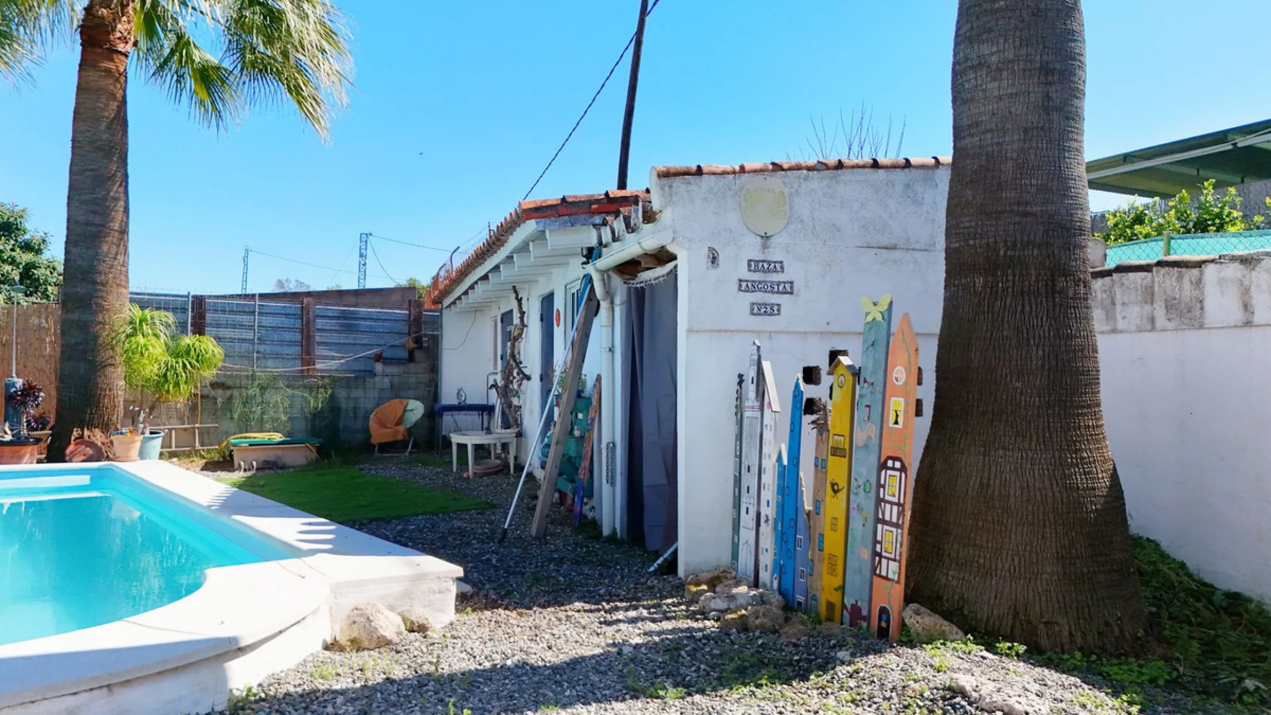 House - Semi-Detached House в продаже в Coín, Málaga. В доме 5 спален и 2 ванных комнат. Площадь дома 101 м². Площадь участка 4000 м²