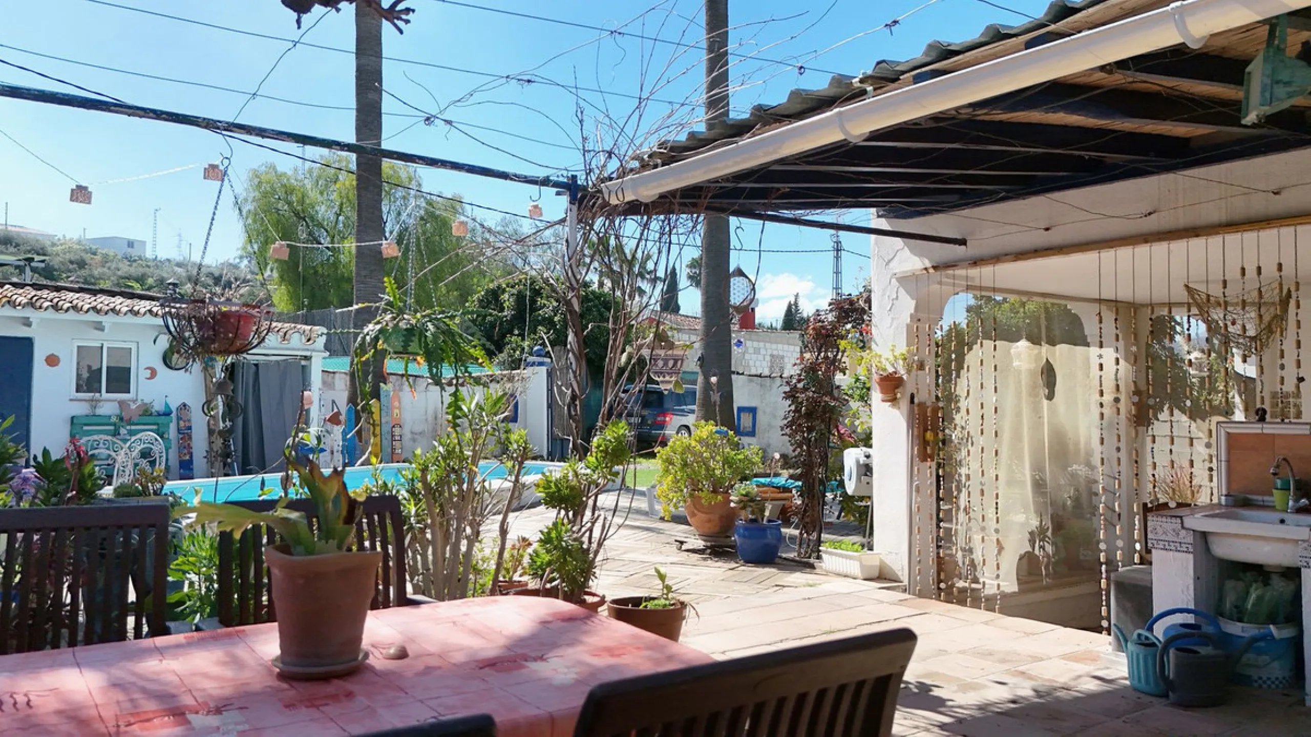 House - Semi-Detached House в продаже в Coín, Málaga. В доме 5 спален и 2 ванных комнат. Площадь дома 101 м². Площадь участка 4000 м²