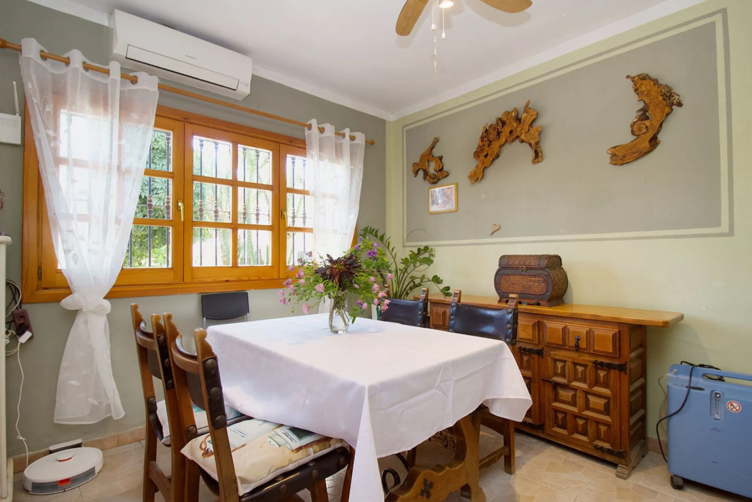 House - Semi-Detached House в продаже в Coín, Málaga. В доме 5 спален и 2 ванных комнат. Площадь дома 101 м². Площадь участка 4000 м²