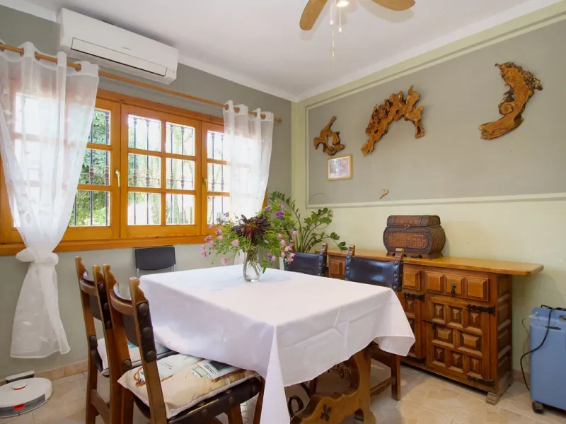 House - Semi-Detached House в продаже в Coín, Málaga. В доме 5 спален и 2 ванных комнат. Площадь дома 101 м². Площадь участка 4000 м²