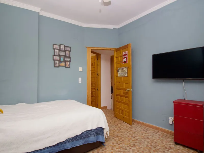 House - Semi-Detached House в продаже в Coín, Málaga. В доме 5 спален и 2 ванных комнат. Площадь дома 101 м². Площадь участка 4000 м²
