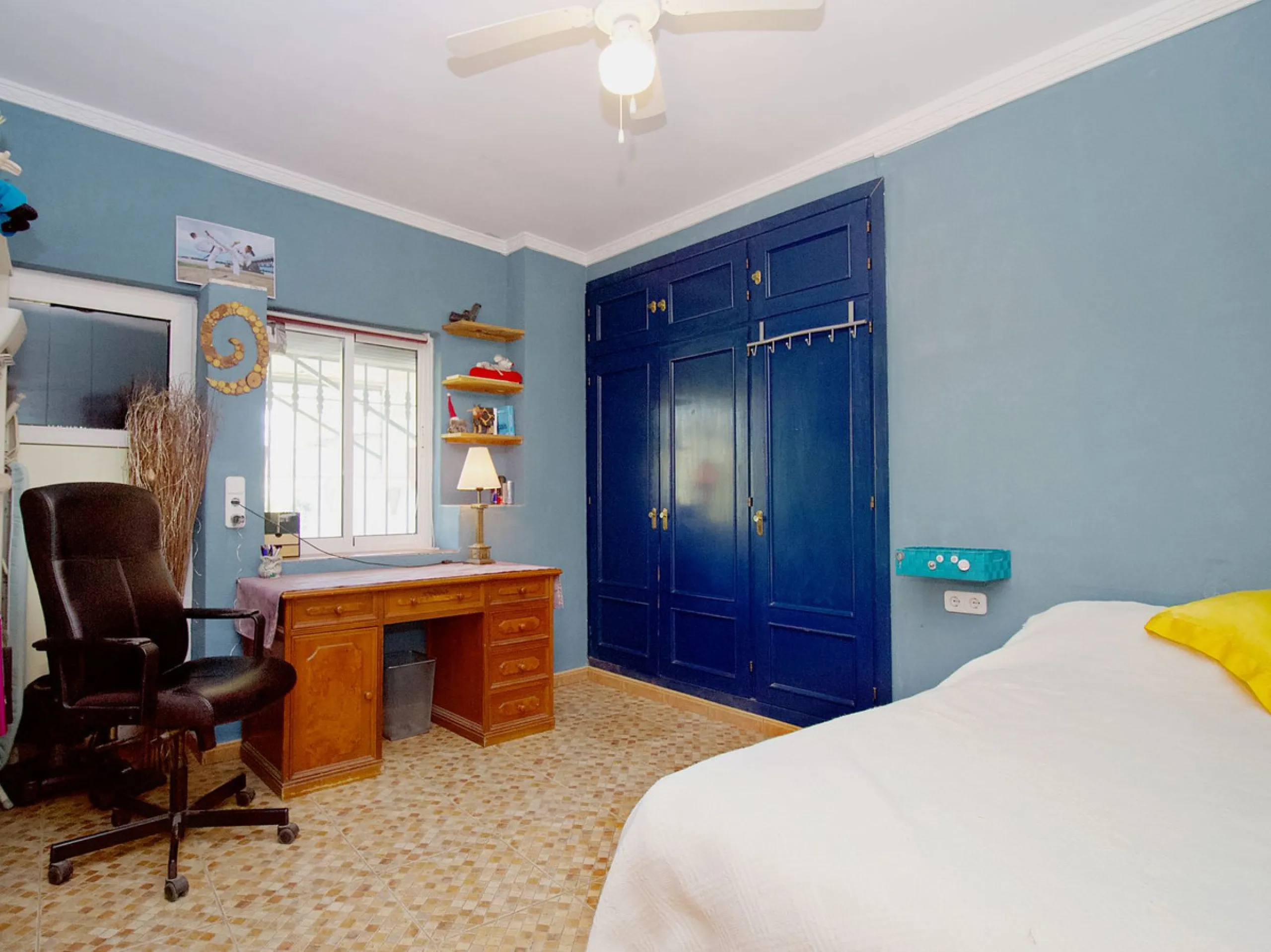 House - Semi-Detached House в продаже в Coín, Málaga. В доме 5 спален и 2 ванных комнат. Площадь дома 101 м². Площадь участка 4000 м²